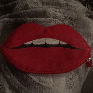 Nyx cosmetic bag